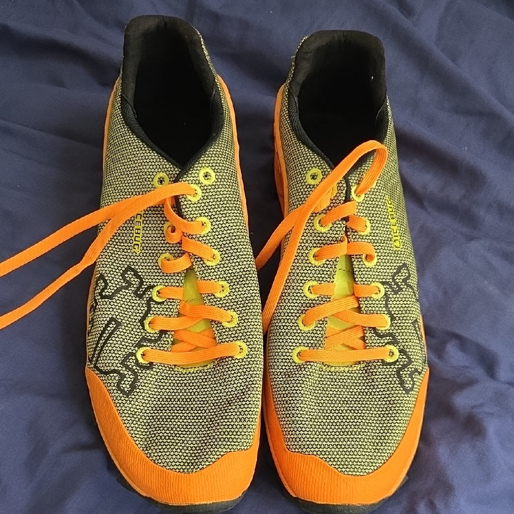 Men's Athletic Shoes in Orange and Yellow - Lightweight Performance